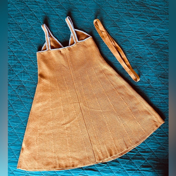 BODEN knit dress with crochet trim - Picture 5 of 9